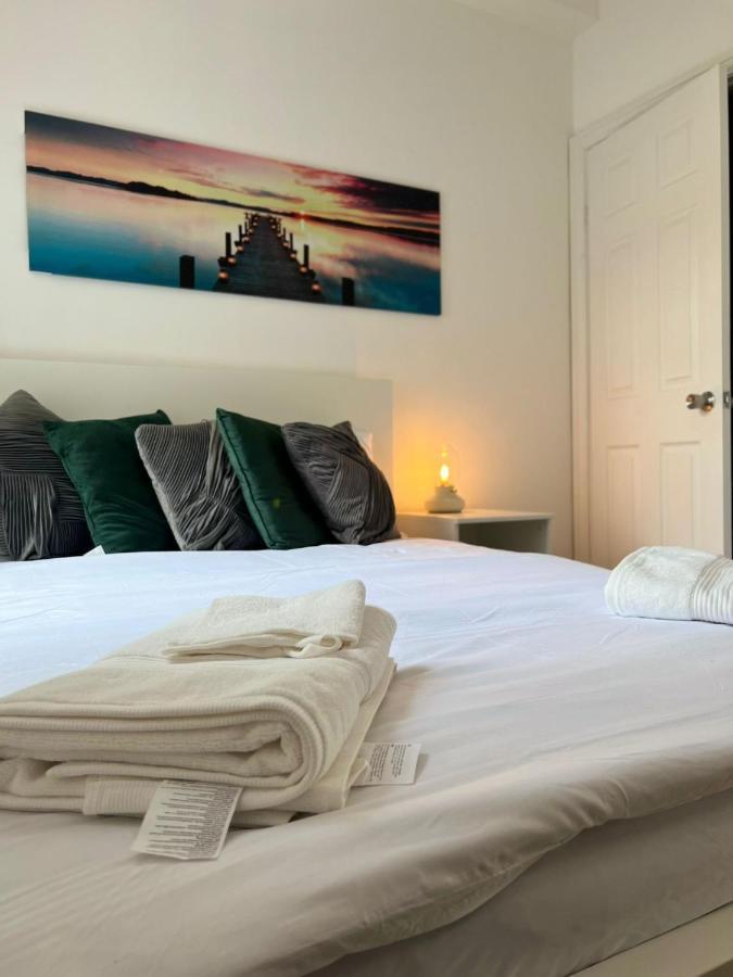 93 West Road Hotel London Kültér fotó